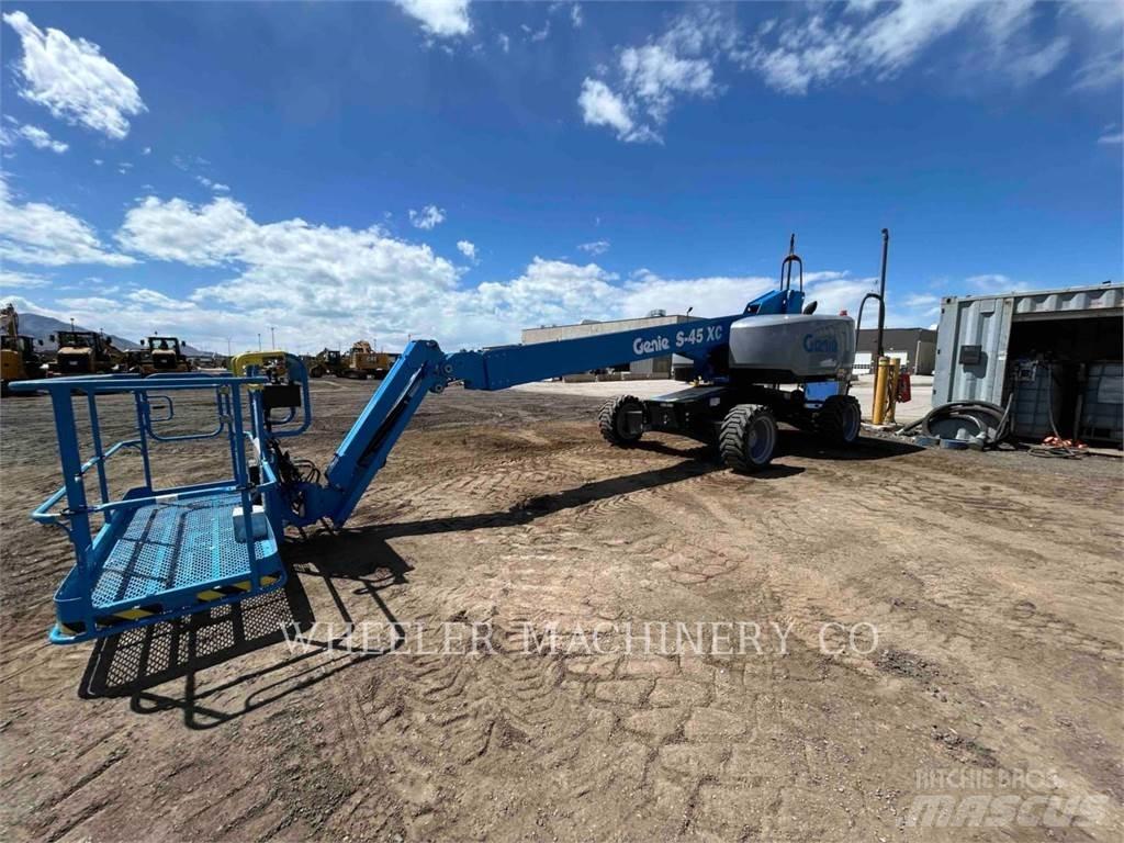 Genie S45XC Bomliftar