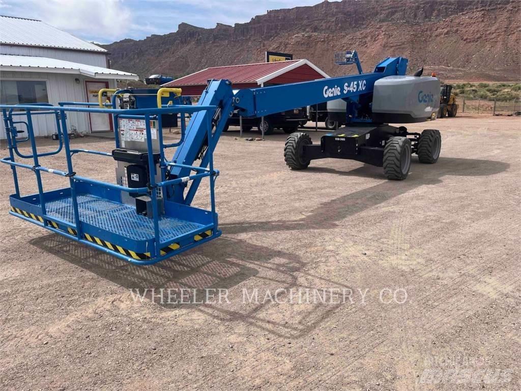 Genie S45XC Bomliftar