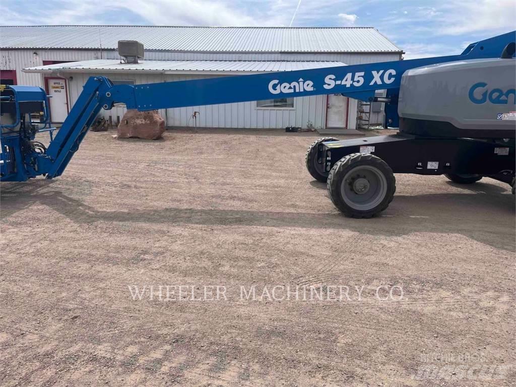 Genie S45XC Bomliftar
