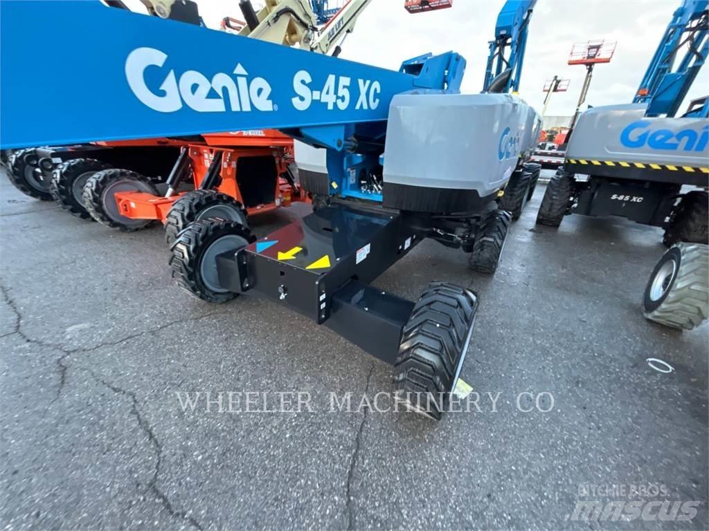 Genie S45XC Bomliftar