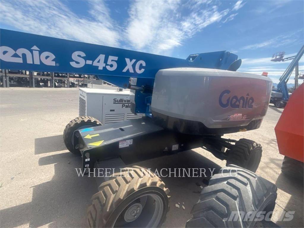 Genie S45XC SP Bomliftar
