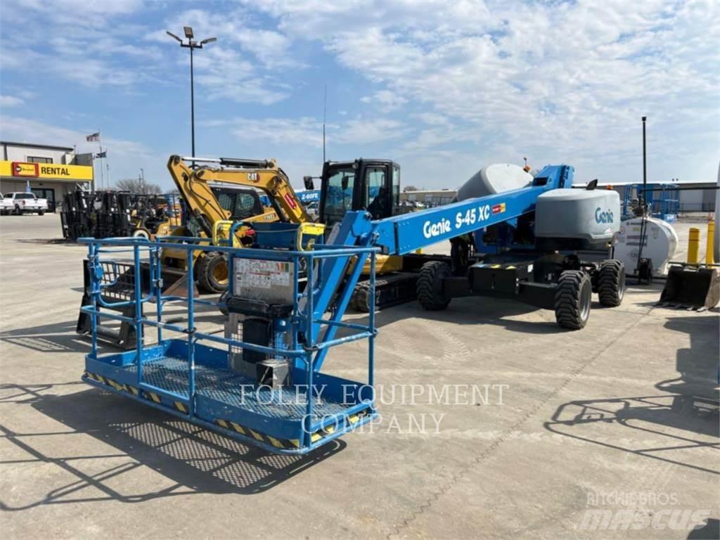 Genie S45XCG4 Bomliftar