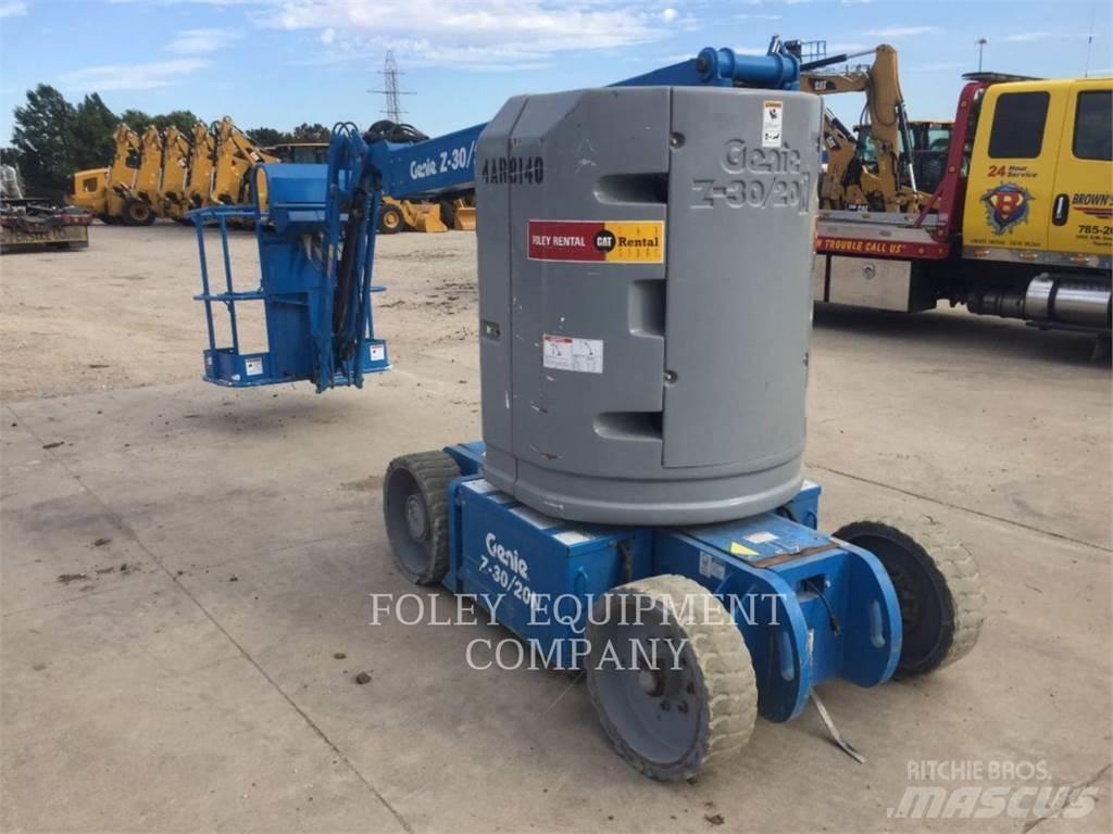 Genie Z30/20NR Bomliftar