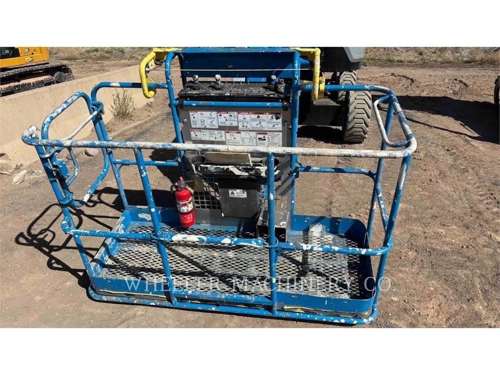 Genie Z45 XC Bomliftar