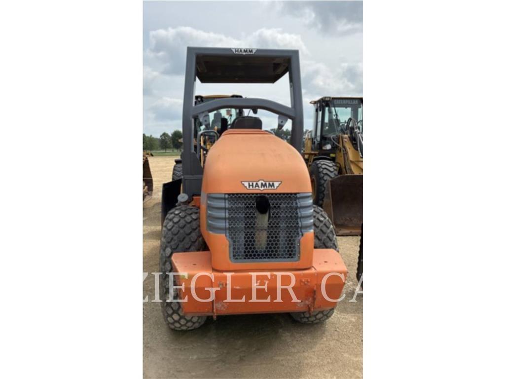 Hamm 3307 SMOOTH Jordkompaktorer