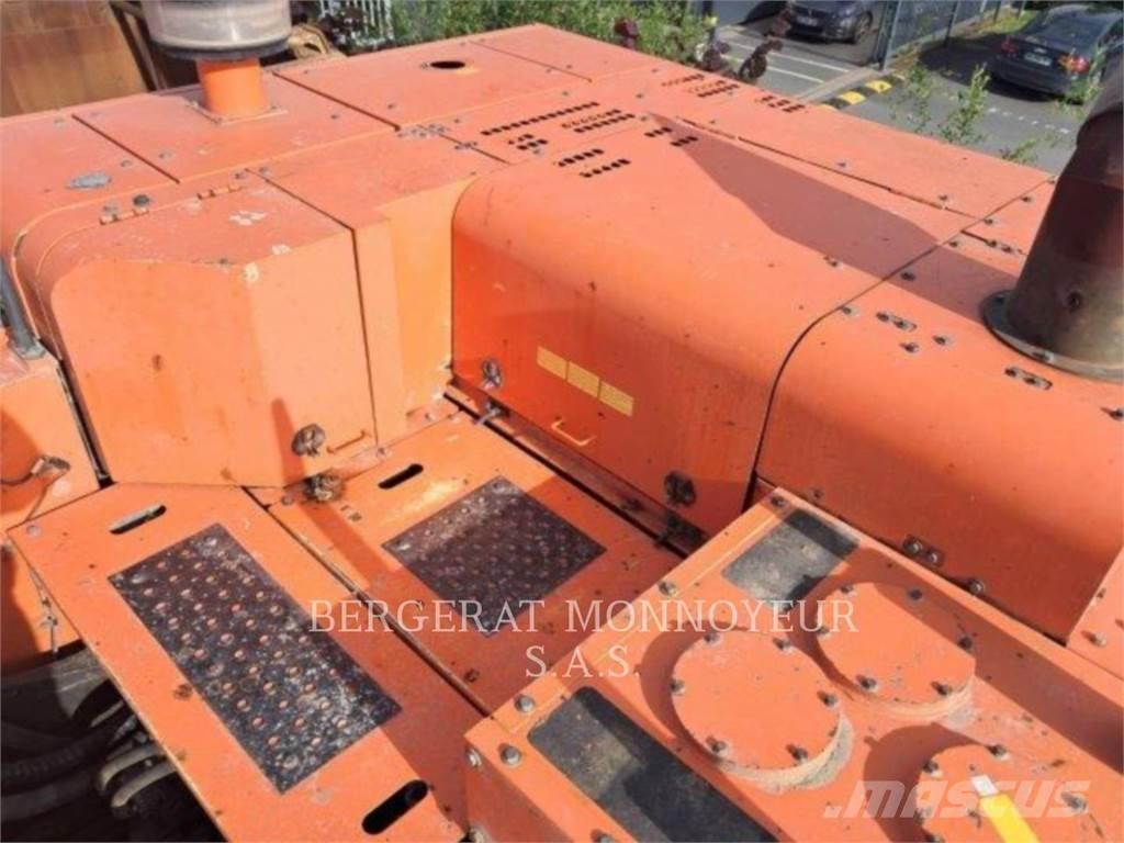Hitachi ZX 670 45 Bandgrävare