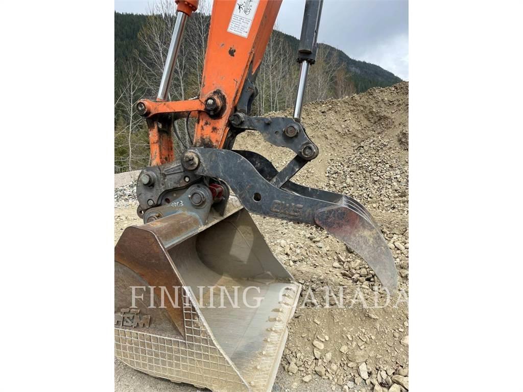 Hitachi ZX210LC Bandgrävare
