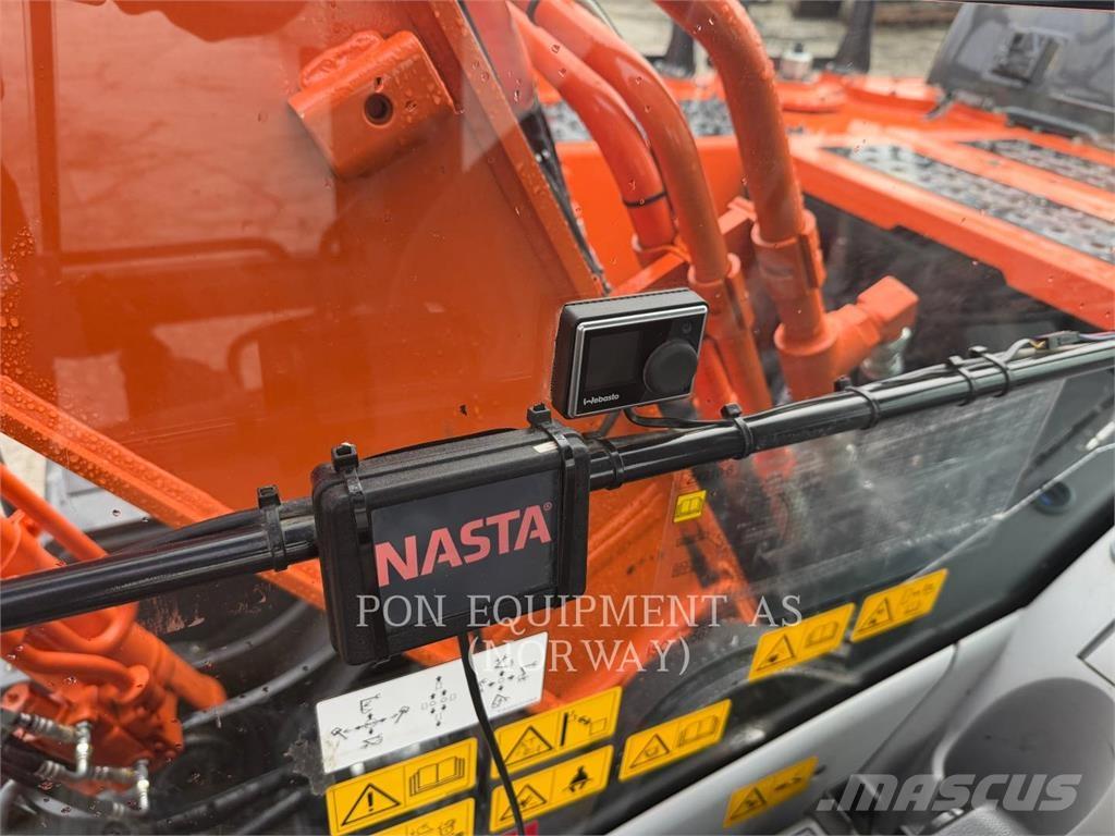 Hitachi ZX210LC Bandgrävare