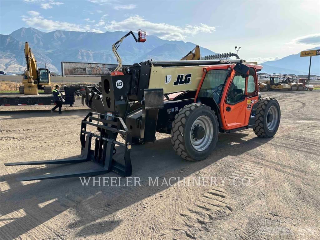 JLG 1055 Teleskoplastare