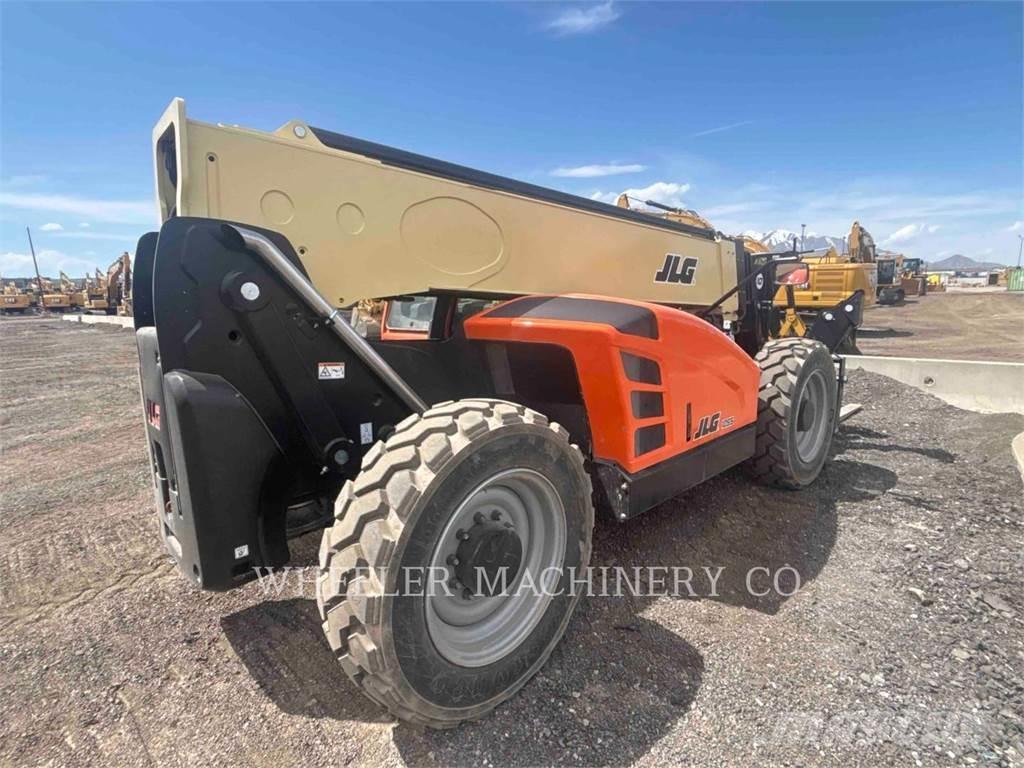 JLG 1055 Teleskoplastare