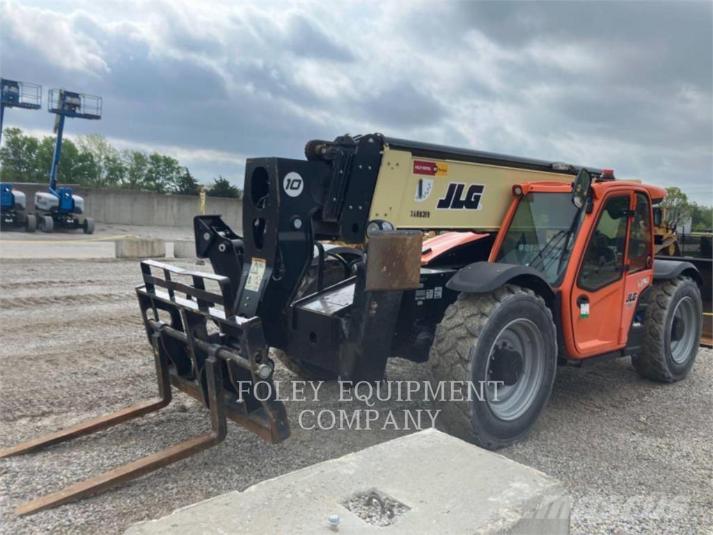 JLG 1055C Teleskoplastare