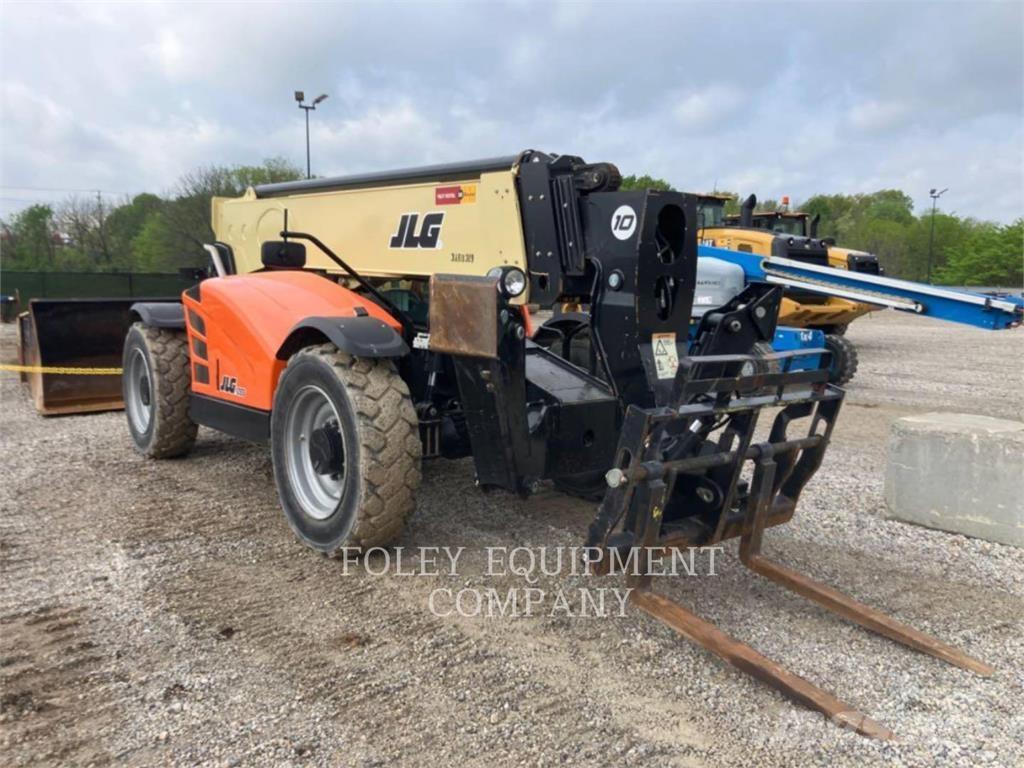 JLG 1055C Teleskoplastare