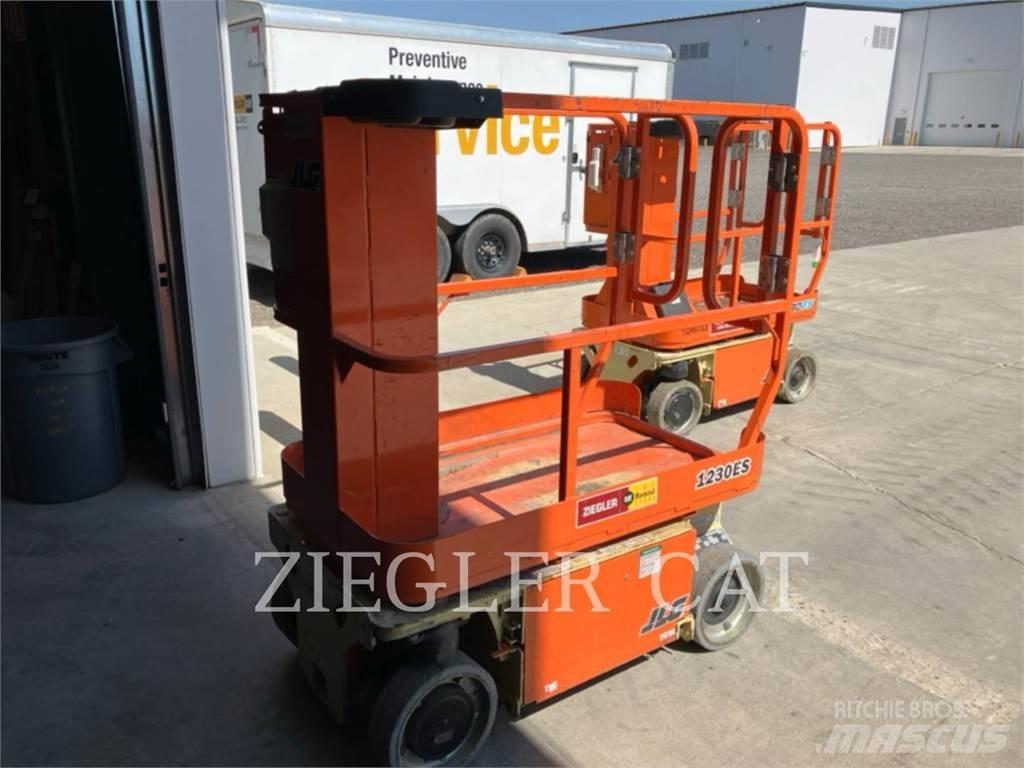 JLG 1230ES Saxliftar