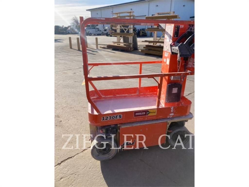 JLG 1230ES Saxliftar