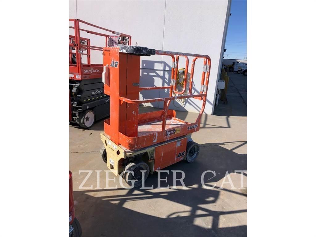 JLG 1230ES Saxliftar