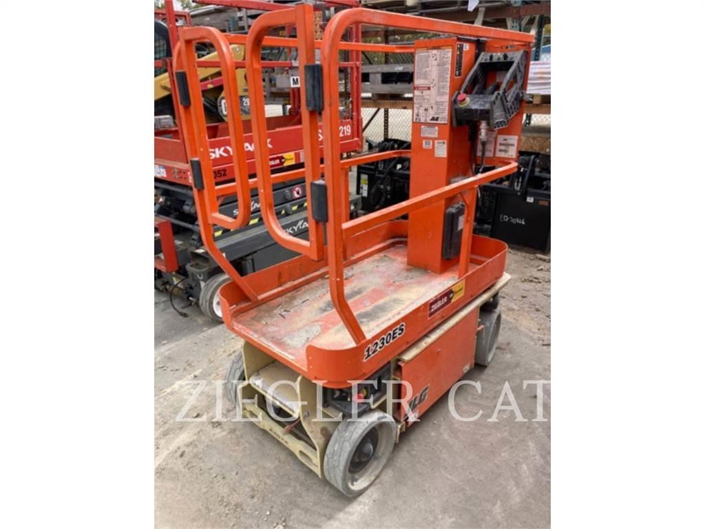 JLG 1230ES Saxliftar