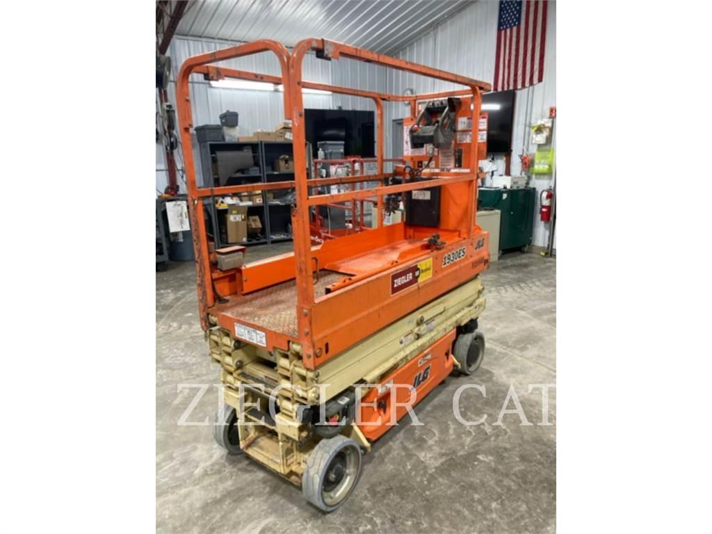 JLG 1930ES Saxliftar