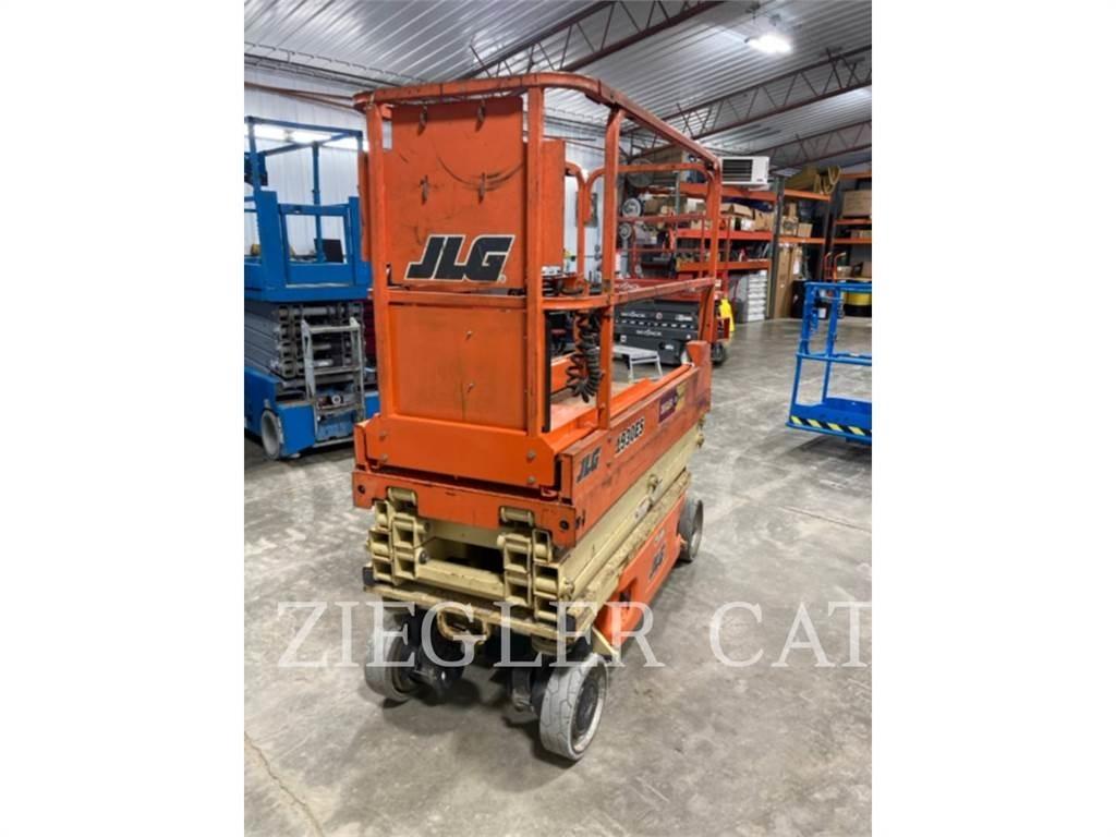 JLG 1930ES Saxliftar