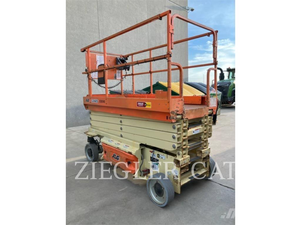 JLG 3246ES Saxliftar