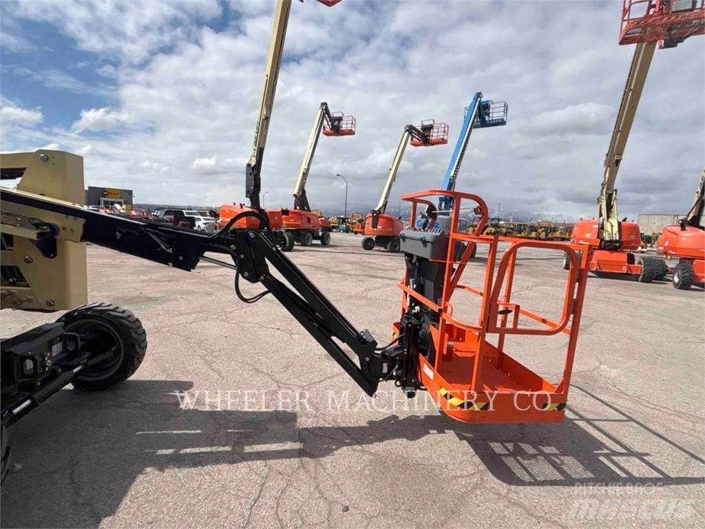 JLG 340AJ Bomliftar