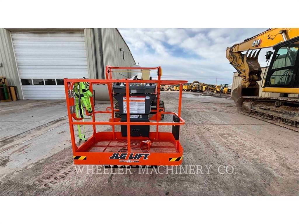 JLG 340AJ Bomliftar