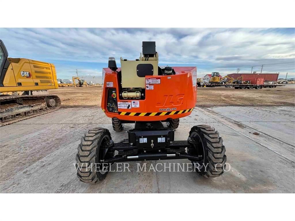 JLG 340AJ Bomliftar