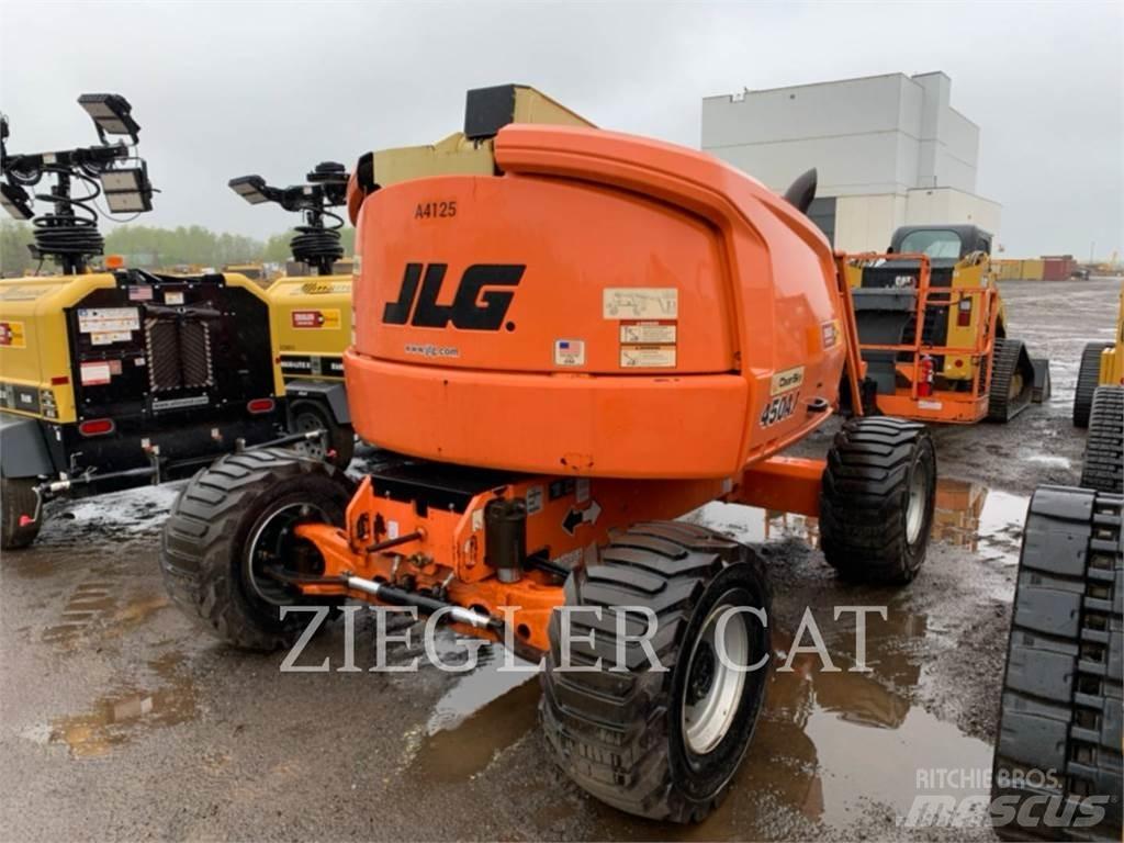 JLG 450AJ Bomliftar