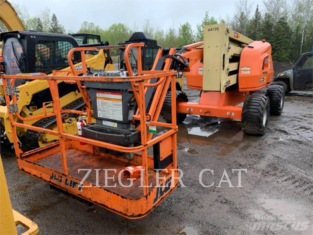 JLG 450AJ Bomliftar