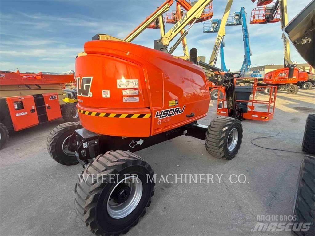 JLG 450AJ Bomliftar
