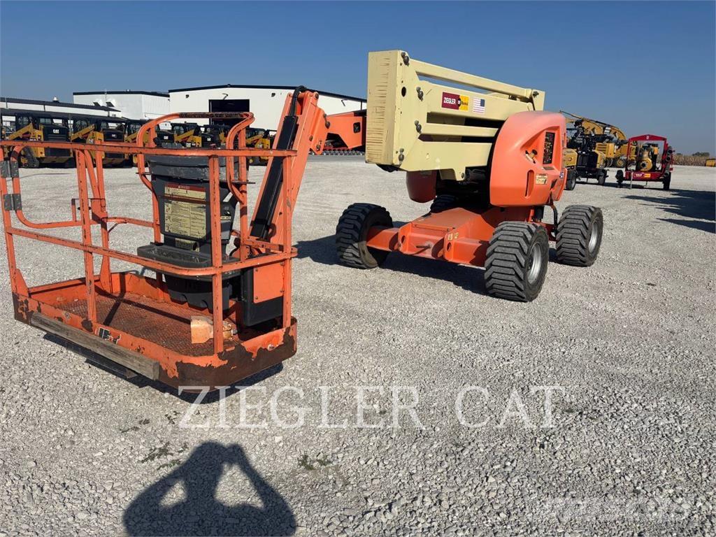JLG 450AJ Bomliftar