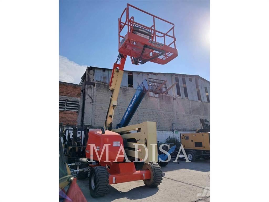 JLG 450AJ 4WD Bomliftar