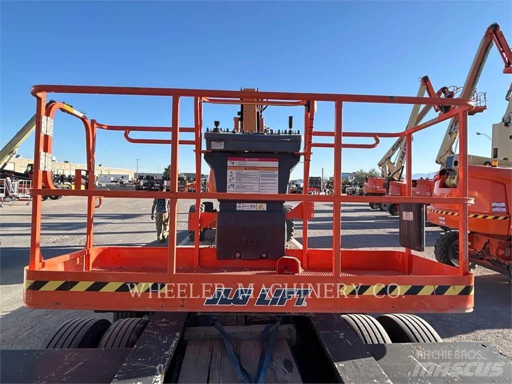 JLG 460SJ Bomliftar
