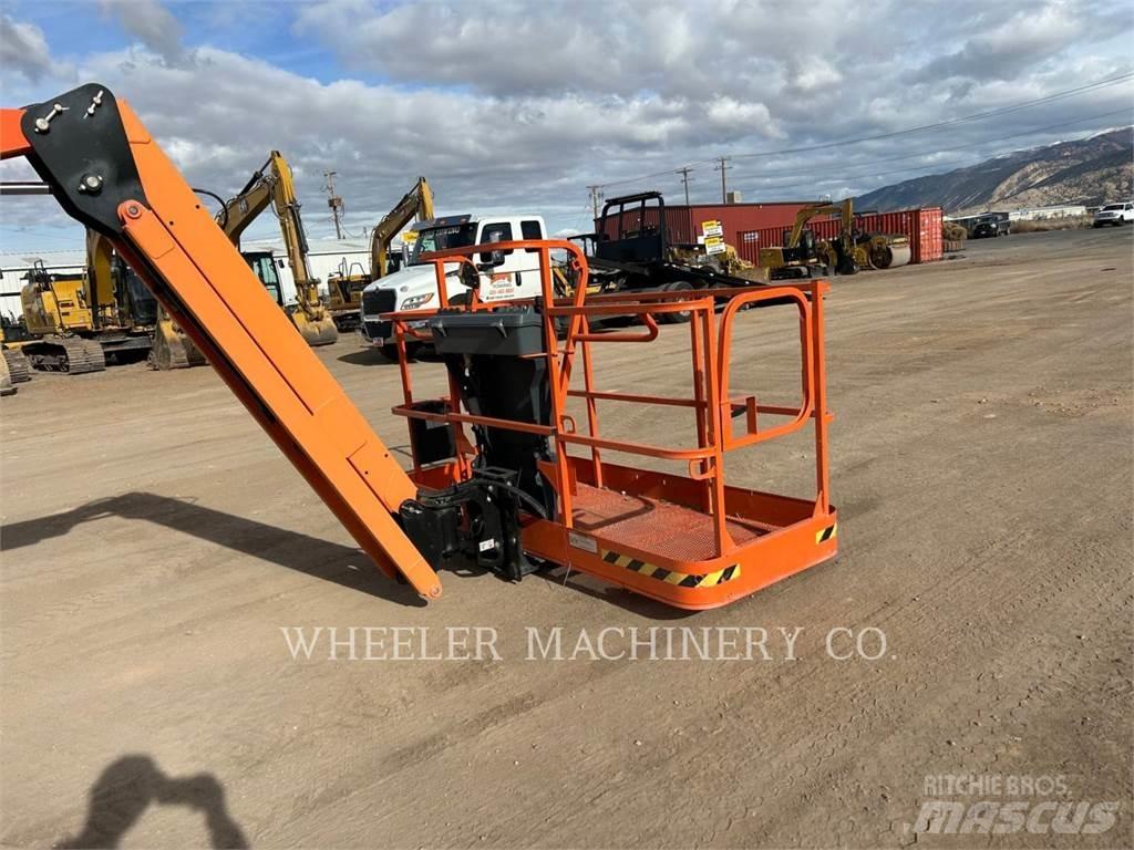 JLG 460SJ Bomliftar