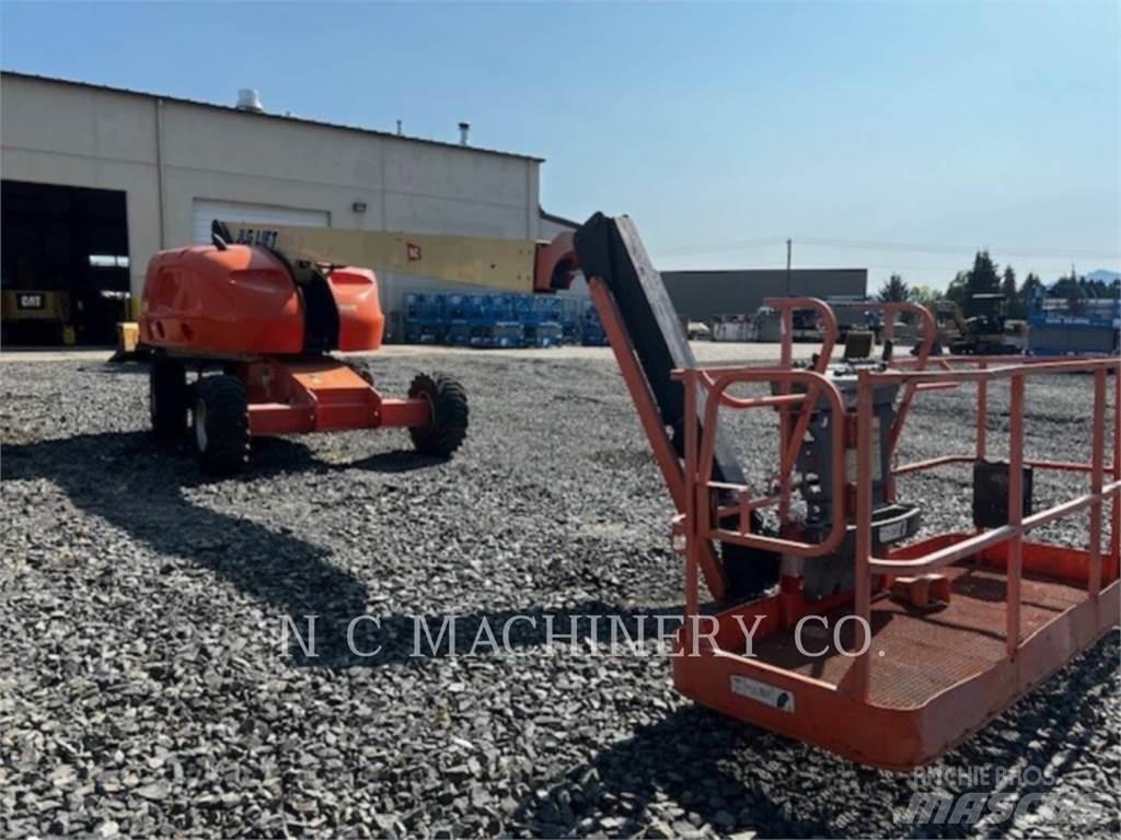 JLG 460SJ Bandgrävare