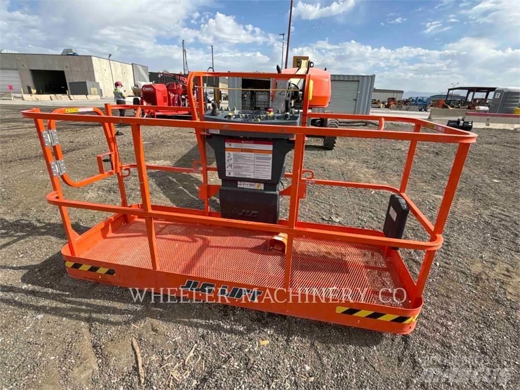 JLG 460SJ Bomliftar