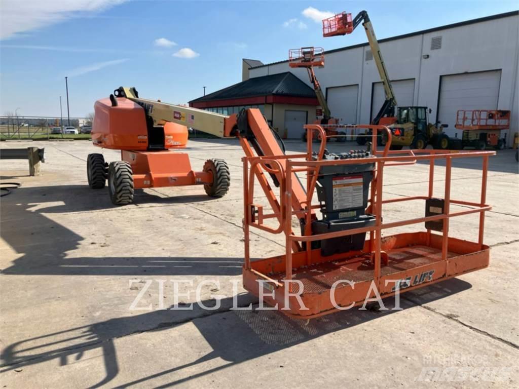 JLG 460SJ Bomliftar