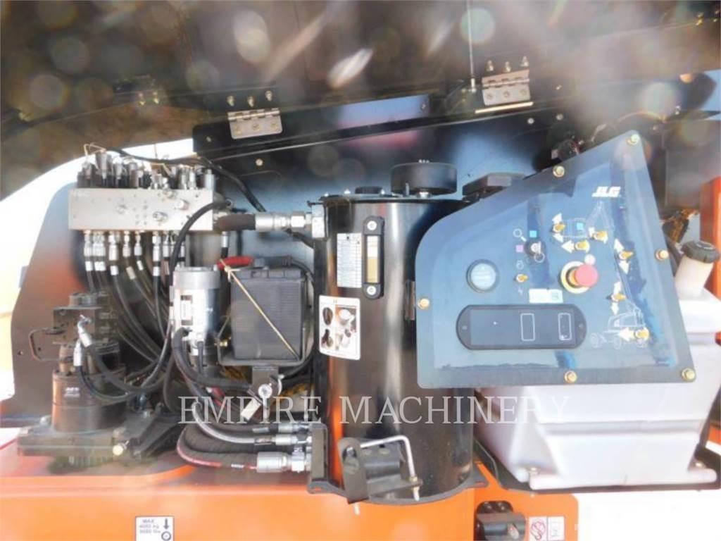 JLG 460SJ Bomliftar