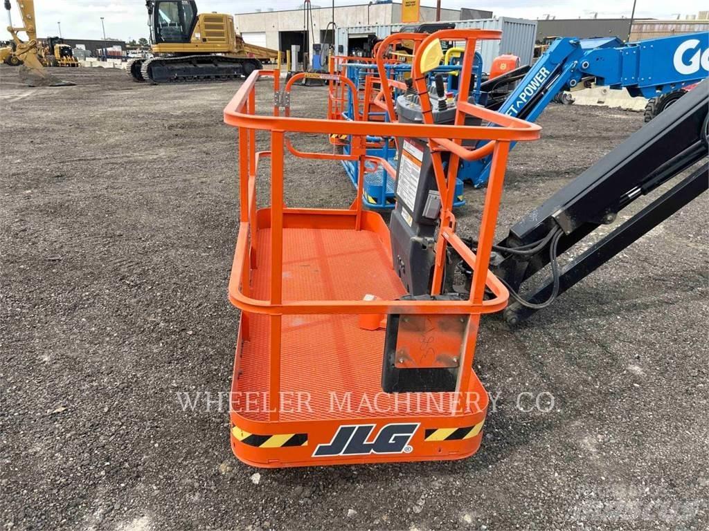 JLG 460SJ SP Bomliftar