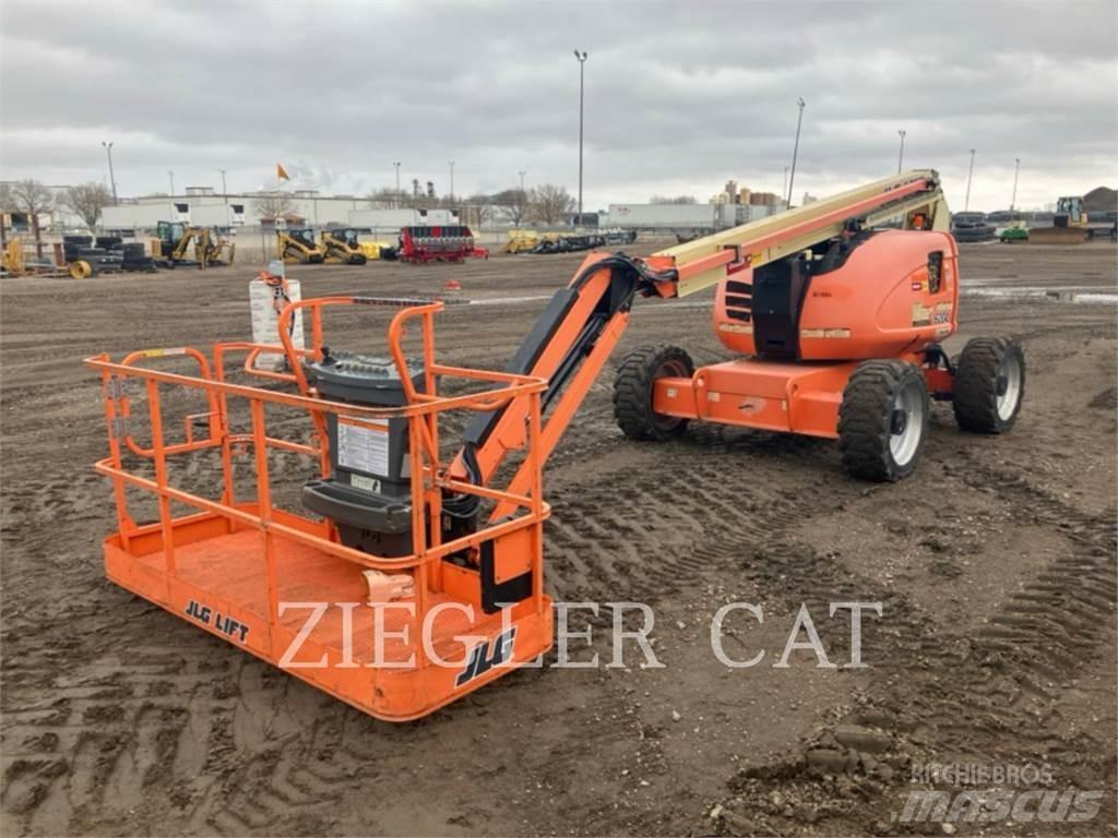 JLG 600AJ Bomliftar
