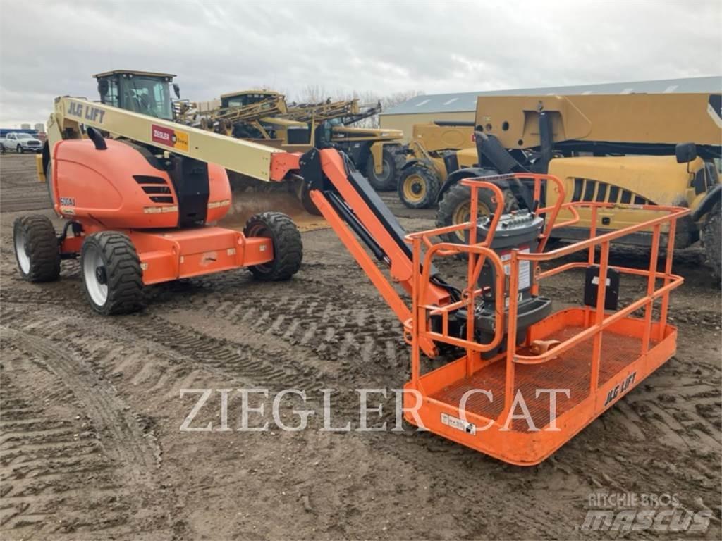 JLG 600AJ Bomliftar