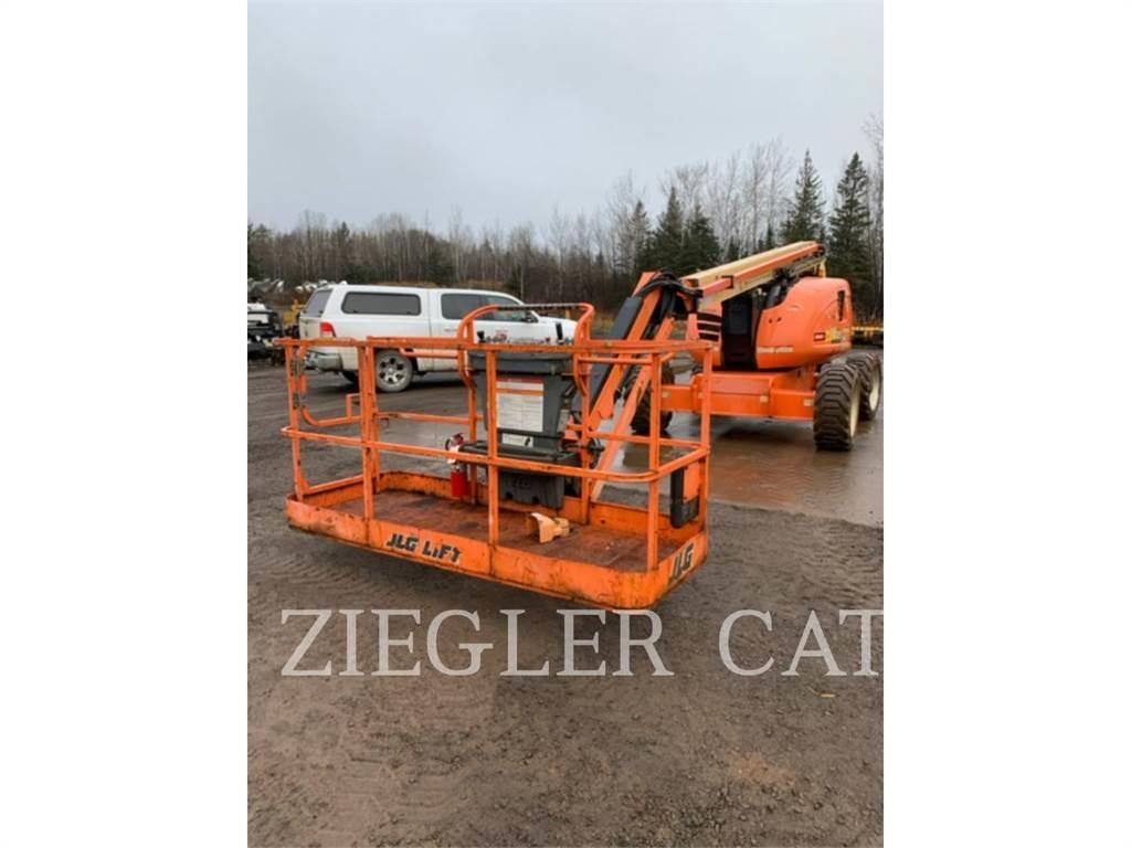 JLG 600AJ Bomliftar