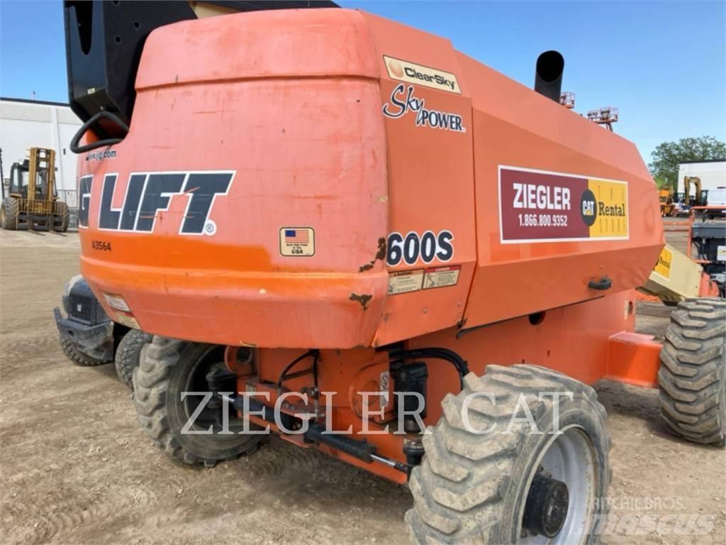 JLG 600S Bomliftar