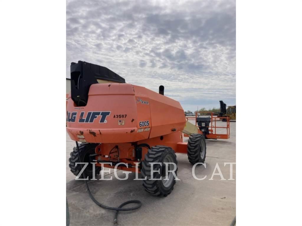 JLG 600S Bomliftar