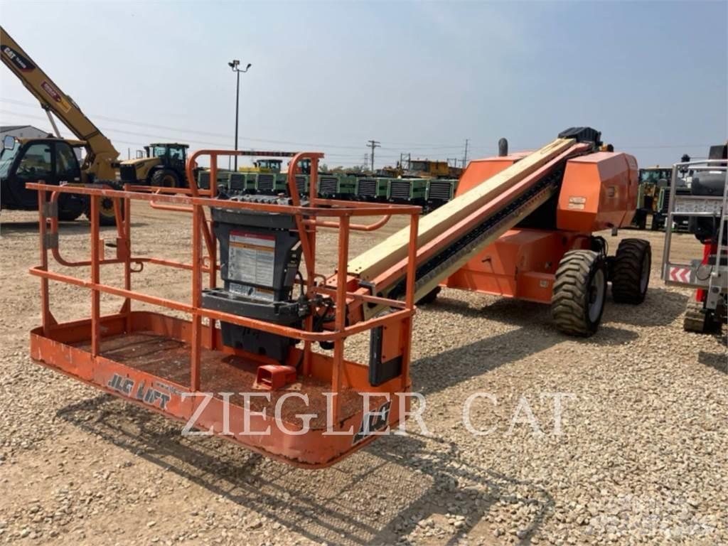 JLG 600S Bomliftar