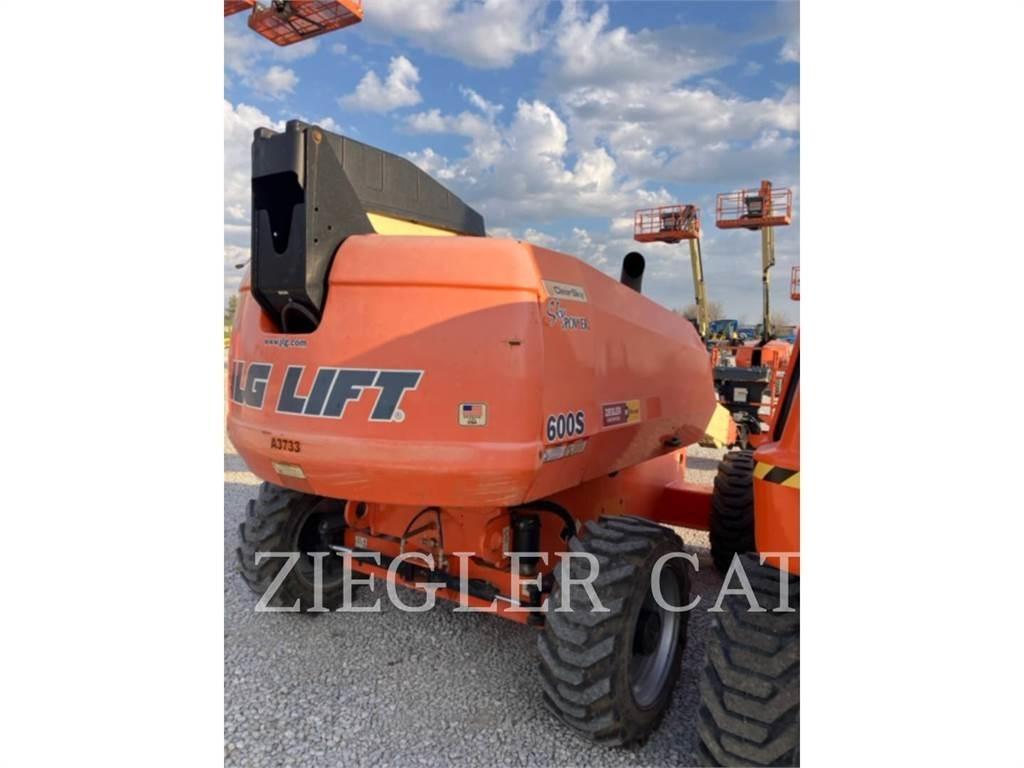 JLG 600S Bomliftar