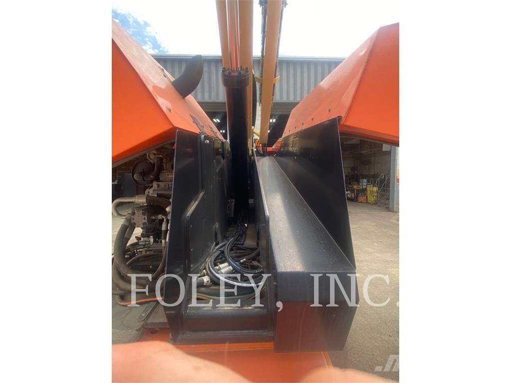 JLG 600S Bomliftar
