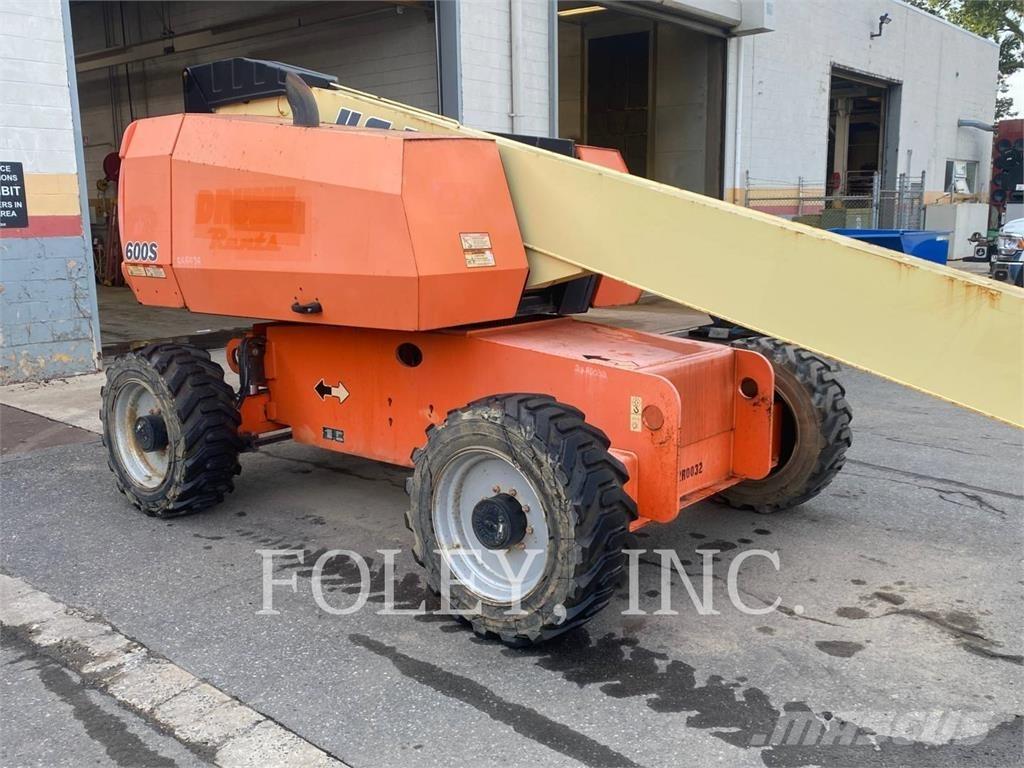 JLG 600S Bomliftar