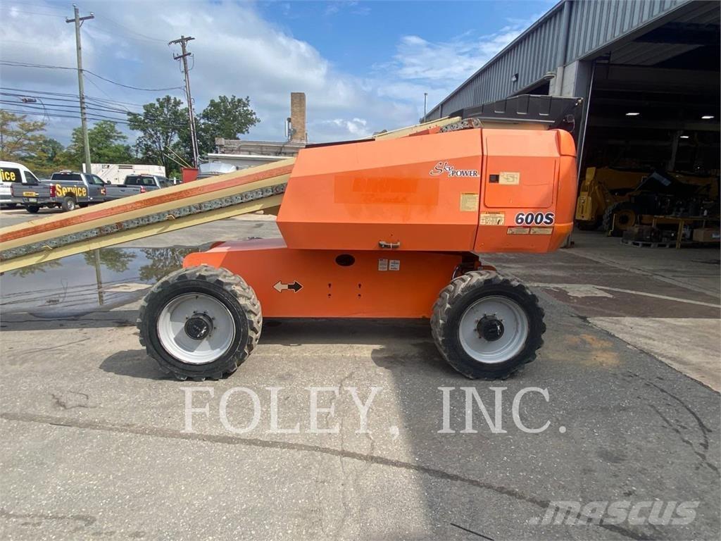 JLG 600S Bomliftar