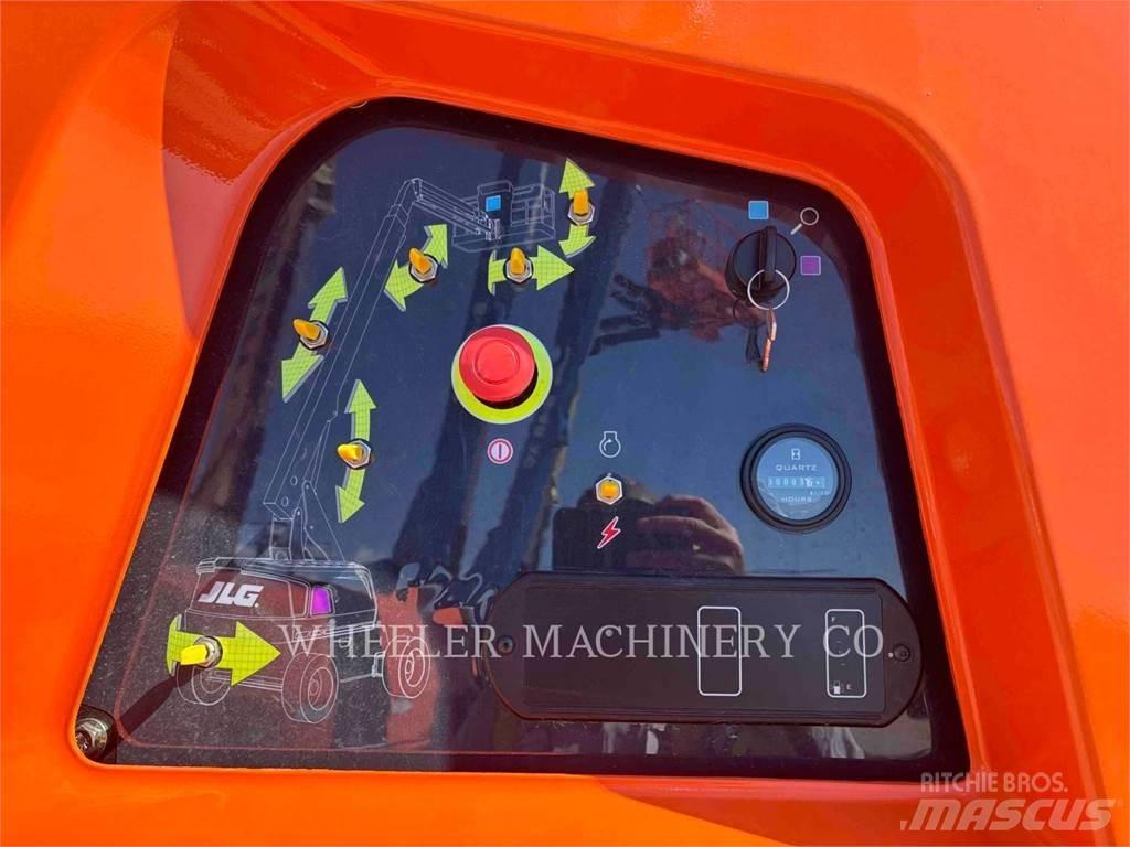 JLG 660SJ Bomliftar