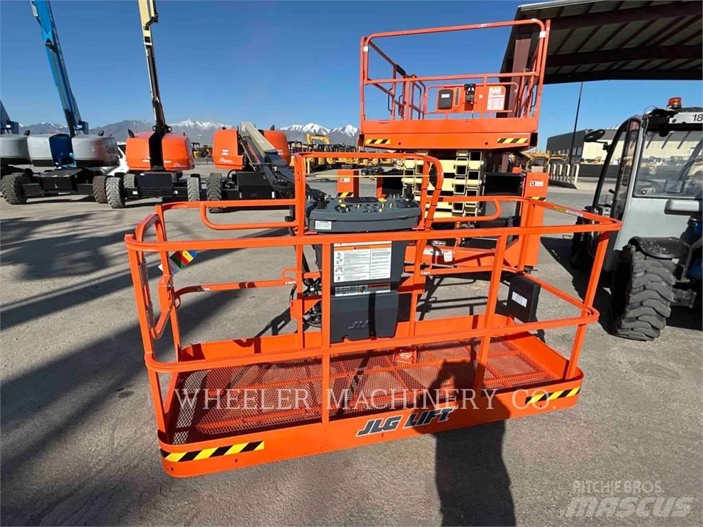 JLG 660SJ Bomliftar